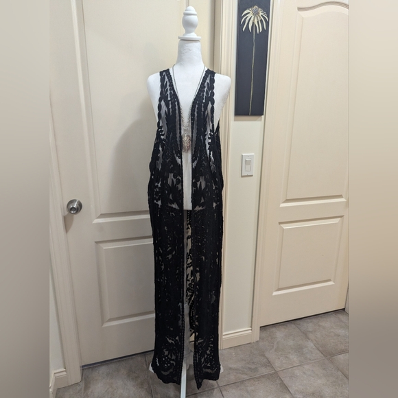 Black crochet duster - Picture 1 of 6